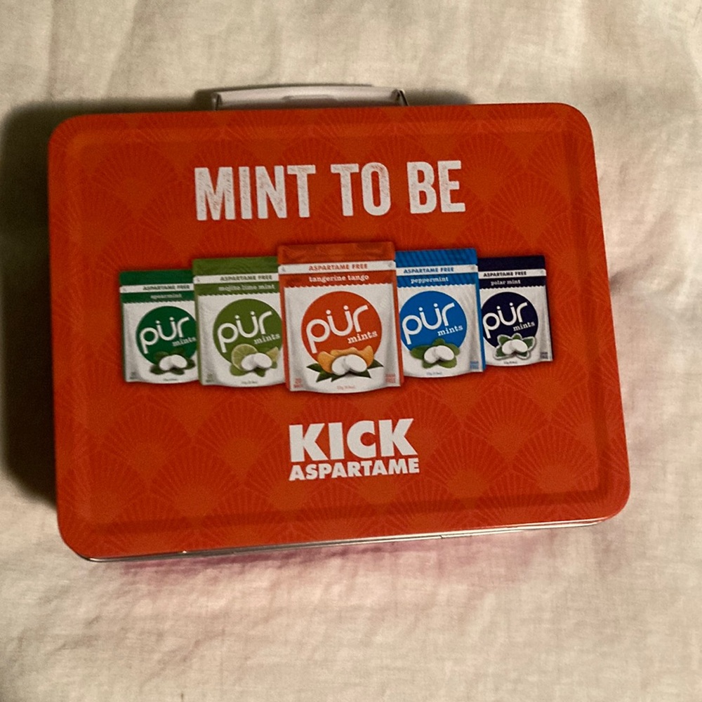 Metal lunch box